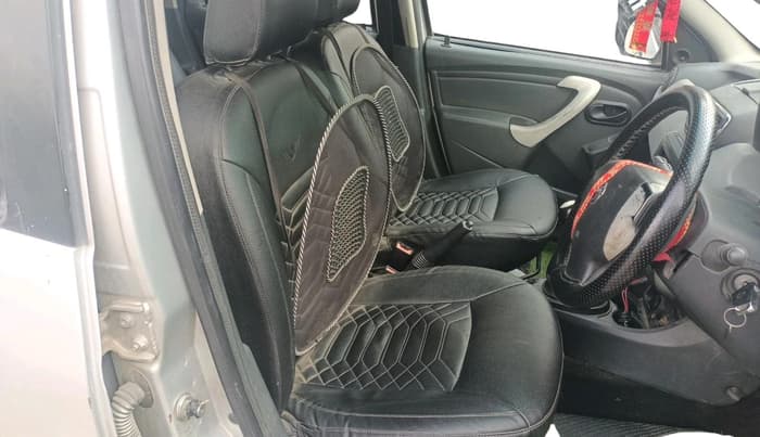 2014 Nissan Terrano XE (D), Diesel, Manual, 1,43,463 km, interior