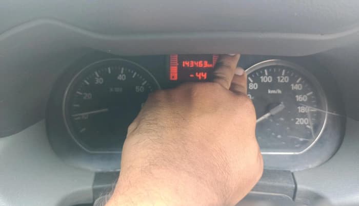 2014 Nissan Terrano XE (D), Diesel, Manual, 1,43,463 km, interior