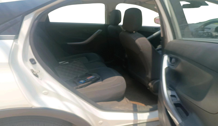 2022 Tata NEXON XM SUNROOF DIESEL, Diesel, Manual, 64,833 km, interior