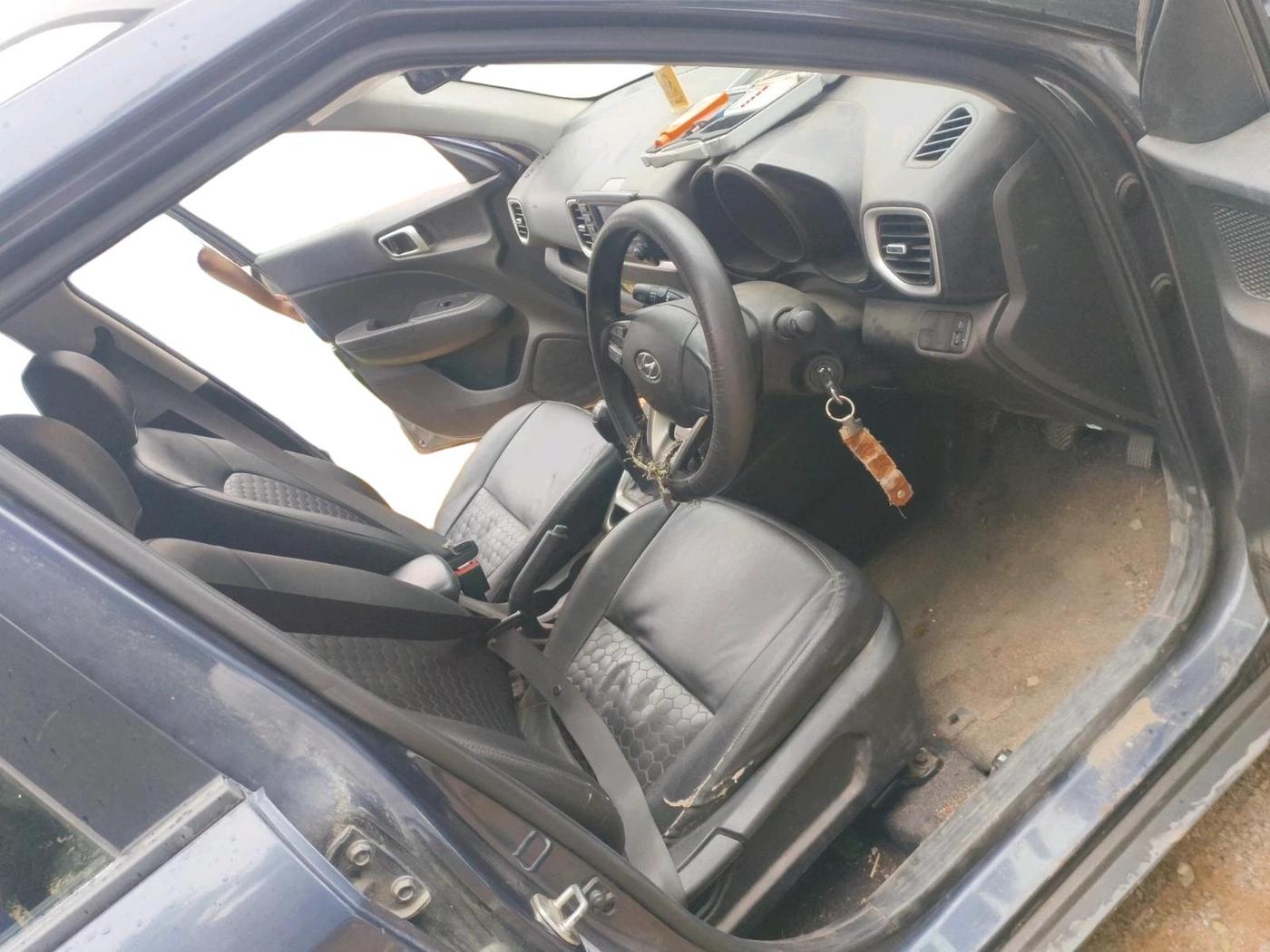 2019 Hyundai VENUE S 1.2, Petrol, Manual, 15,436 km, interior