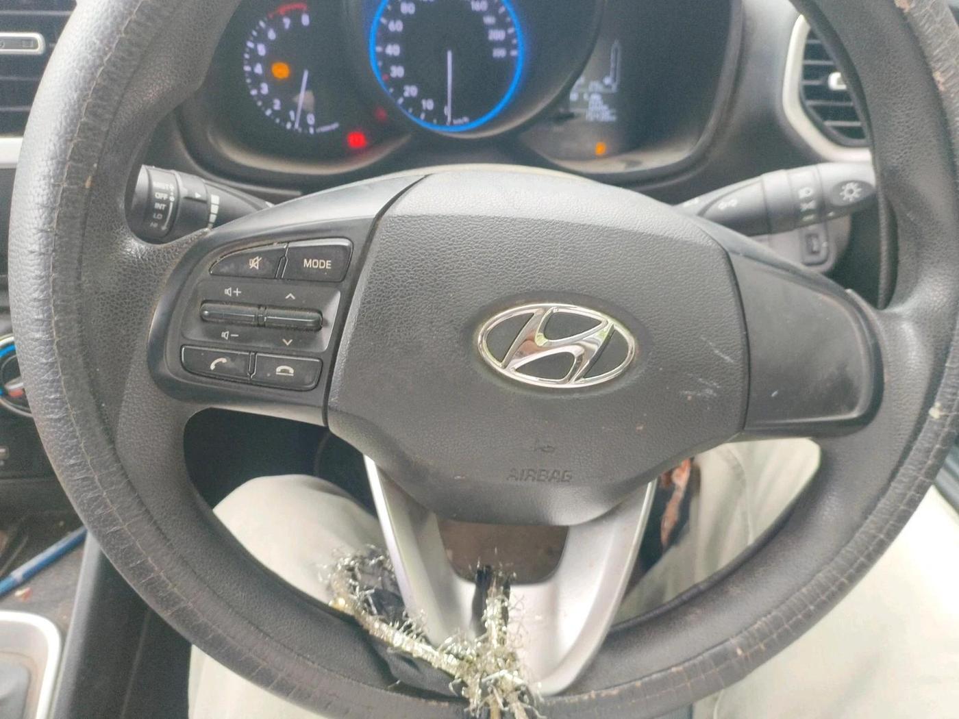 2019 Hyundai VENUE S 1.2, Petrol, Manual, 15,436 km, interior