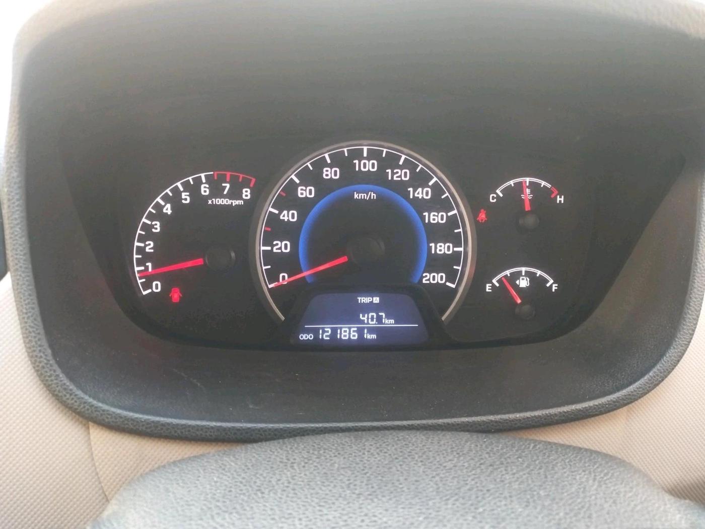2019 Hyundai Grand i10 SPORTZ 1.2 KAPPA VTVT, CNG, Manual, 1,21,861 km, interior