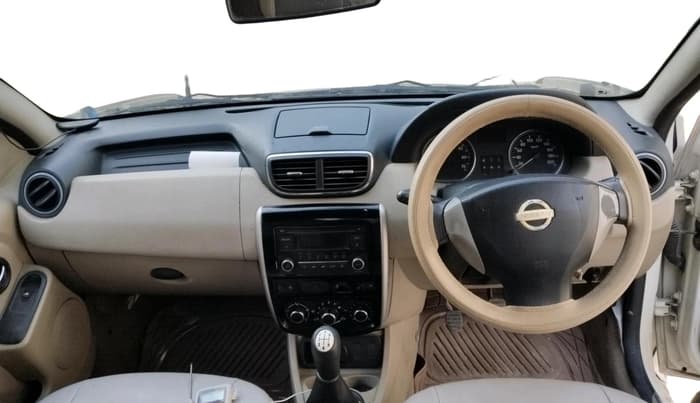 2014 Nissan Terrano XL (D), Diesel, Manual, 1,10,722 km, interior