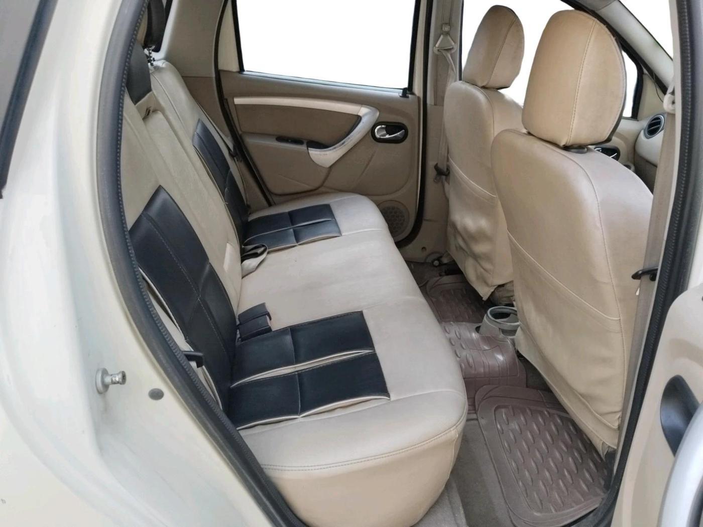 2014 Nissan Terrano XL (D), Diesel, Manual, 1,10,722 km, interior