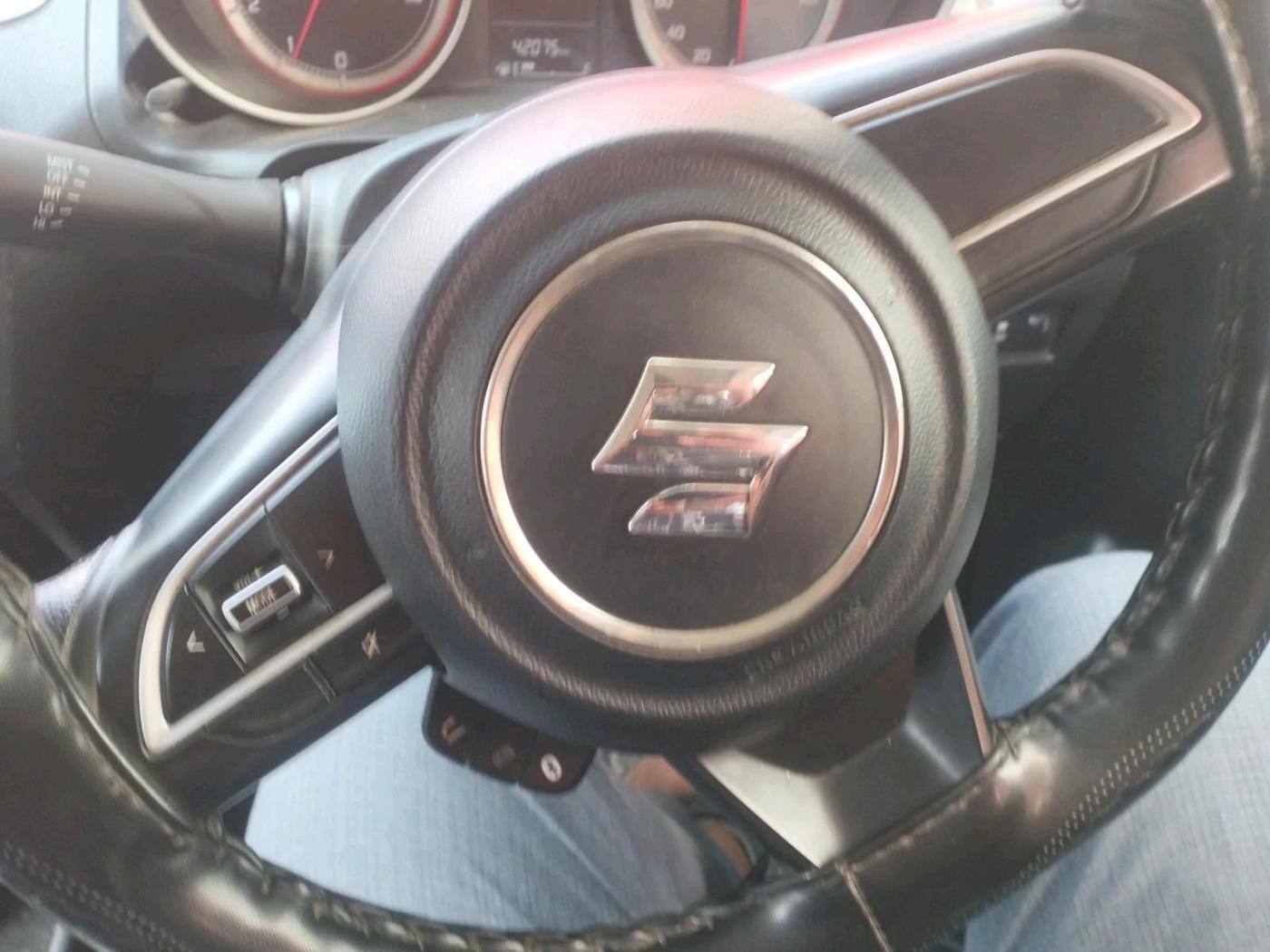 2024 Maruti Swift VXI, Petrol, Manual, 42,075 km, interior