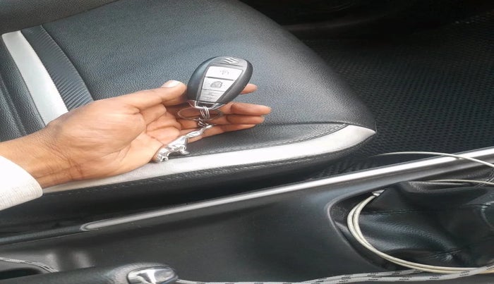 2016 Maruti Baleno ZETA PETROL 1.2, Petrol, Manual, 37,787 km, interior