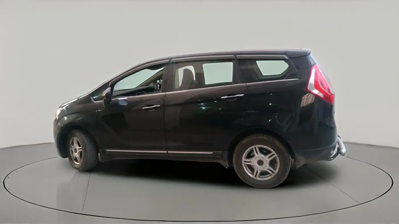 2019 Mahindra MARAZZO M6 7 STR, Diesel, Manual, 62,453 km, exterior