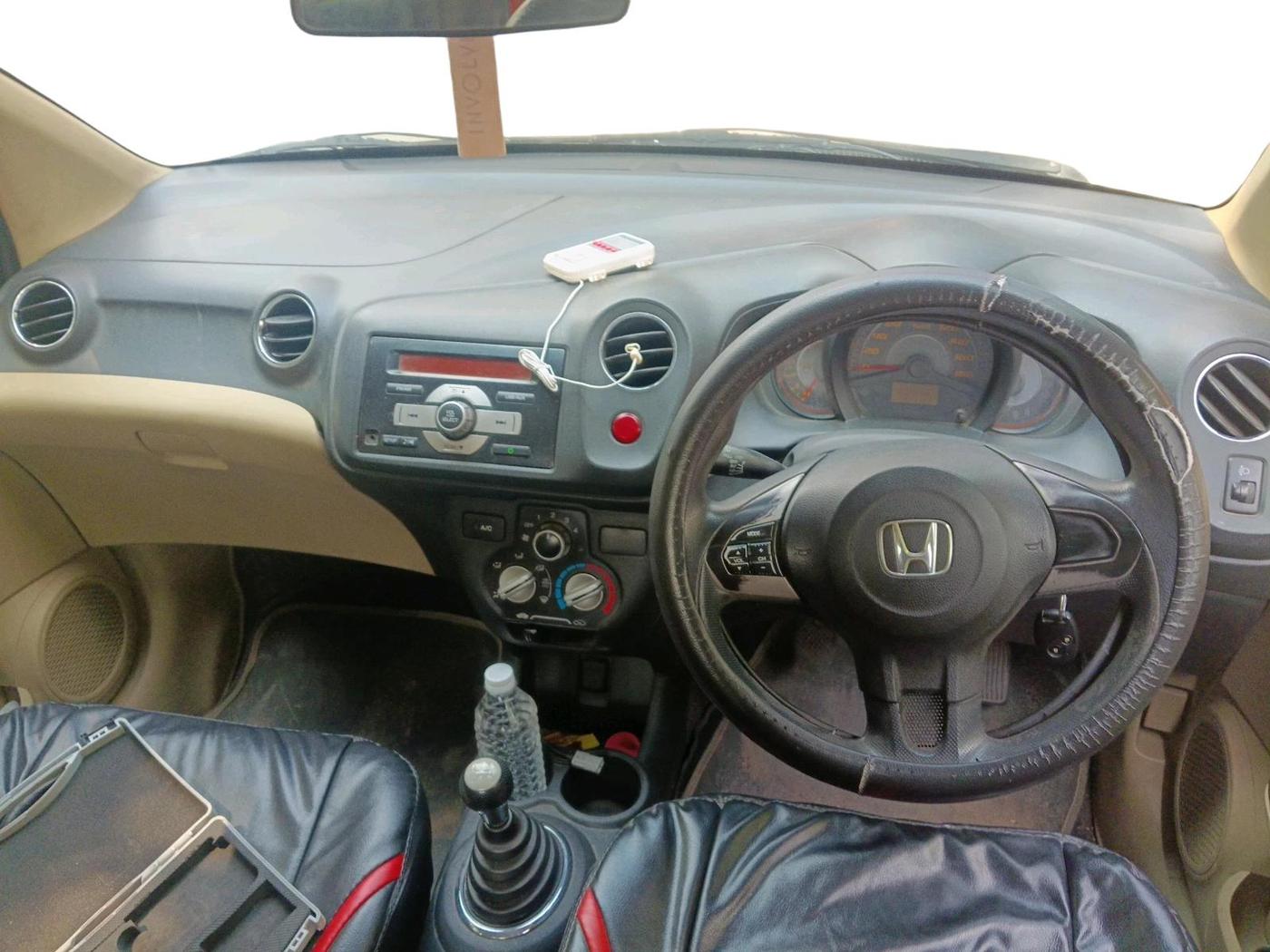 2014 Honda Amaze 1.5L I-DTEC S, Diesel, Manual, 1,32,812 km, interior