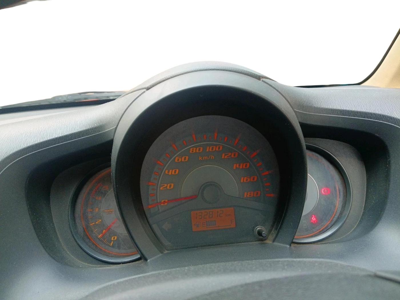 2014 Honda Amaze 1.5L I-DTEC S, Diesel, Manual, 1,32,812 km, interior