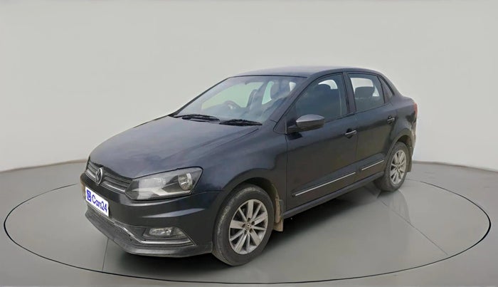 2017 Volkswagen Ameo HIGHLINE1.2L, Petrol, Manual, 1,22,158 km, exterior