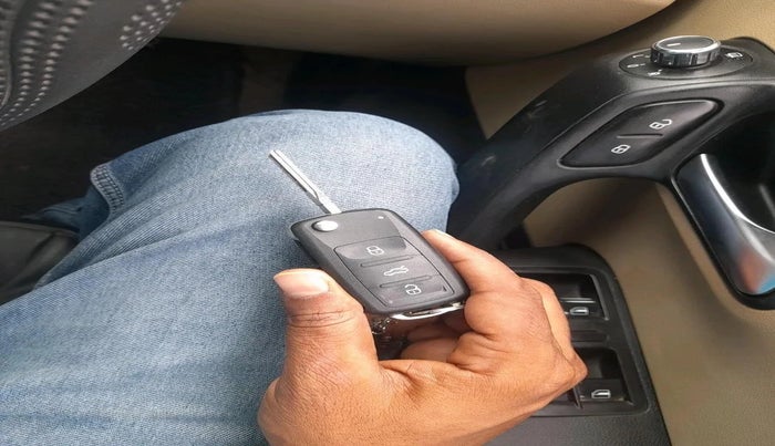 2017 Volkswagen Ameo HIGHLINE1.2L, Petrol, Manual, 1,22,158 km, interior