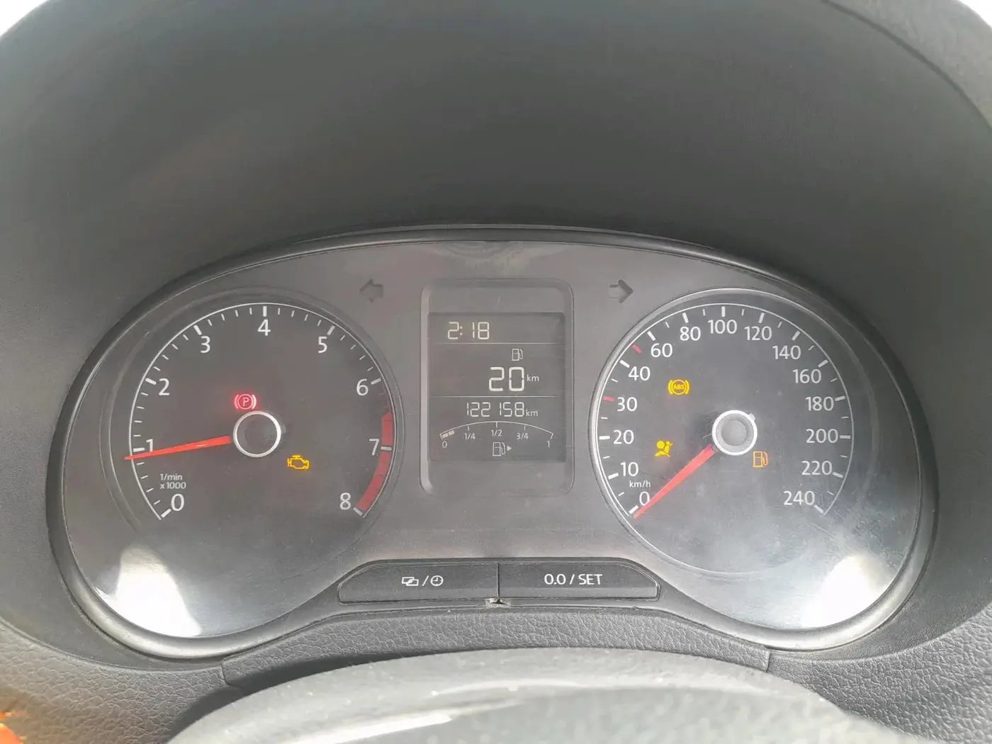 2017 Volkswagen Ameo HIGHLINE1.2L, Petrol, Manual, 1,22,158 km, interior