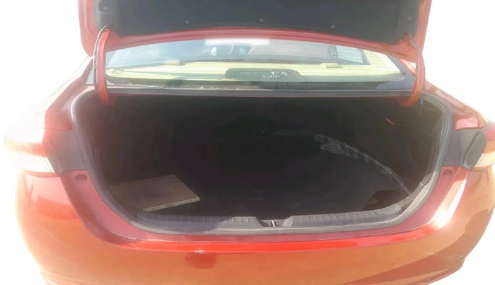 2018 Toyota YARIS G MT, Petrol, Manual, 1,18,142 km, exterior