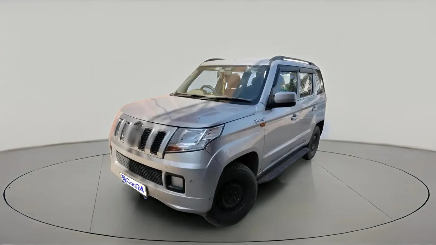 2017 Mahindra TUV300 T6 PLUS, Diesel, Manual, 86,804 km, exterior