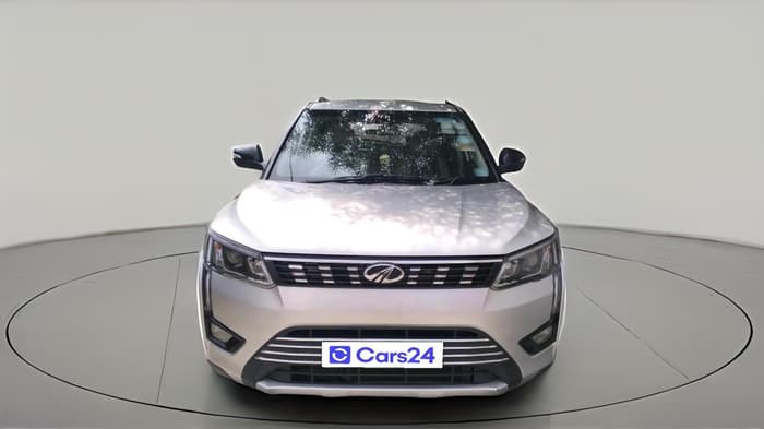 2020 Mahindra XUV300 W8 (O) 1.2 PETROL, Petrol, Manual, 80,461 km, exterior