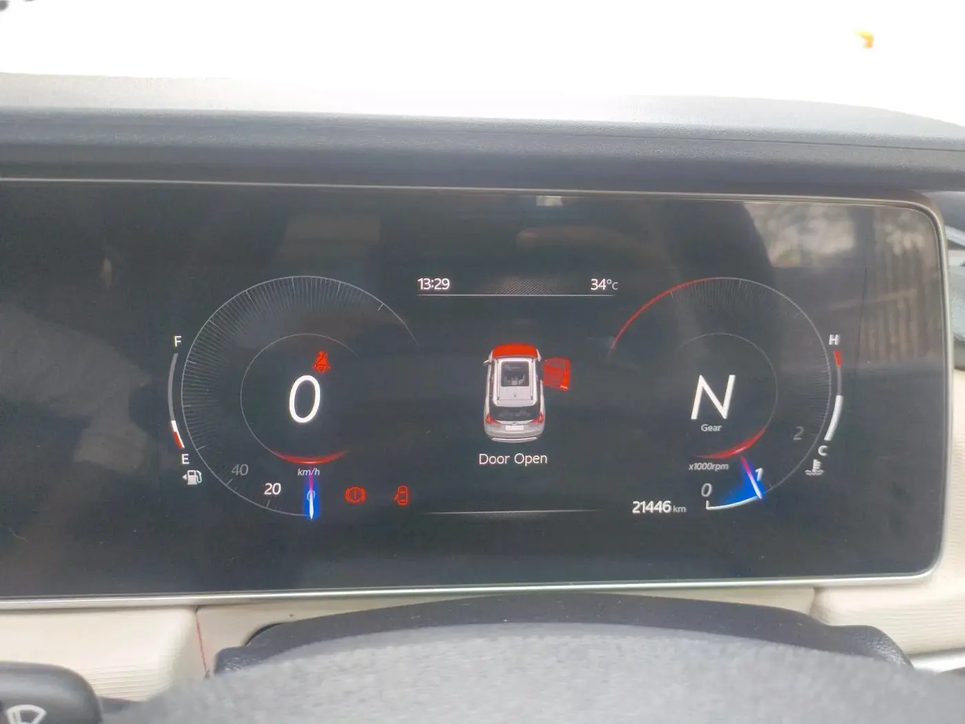 2023 Mahindra XUV700 AX 5 P MT 5 STR, Petrol, Manual, 21,446 km, interior
