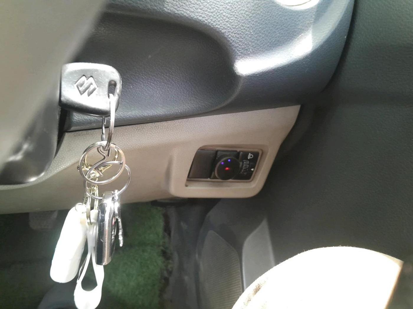 2017 Maruti Alto K10 VXI, CNG, Manual, 1,18,404 km, interior