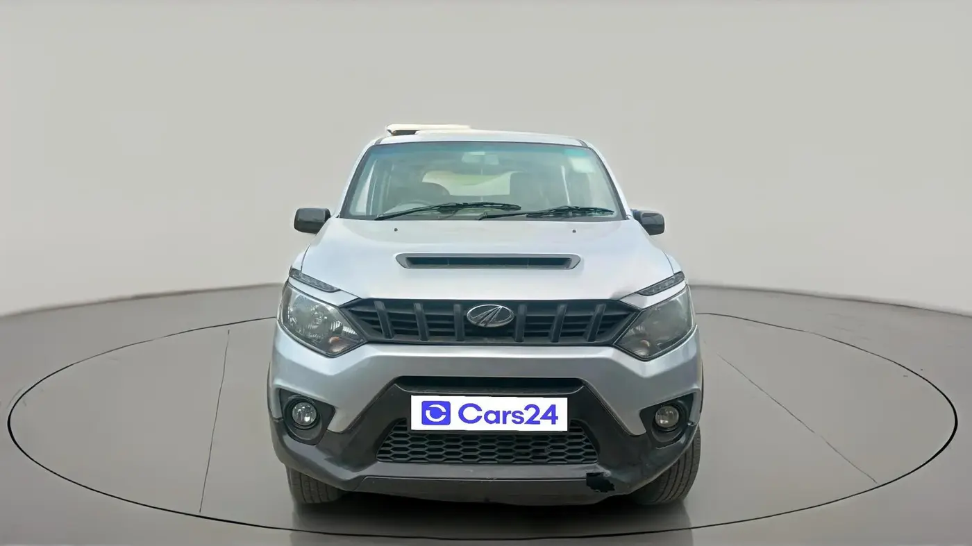 2016 Mahindra NUVOSPORT N4 PLUS, Diesel, Manual, 1,23,937 km, exterior
