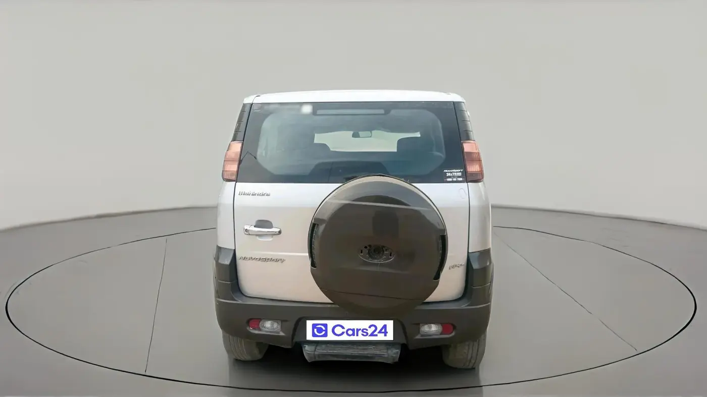 2016 Mahindra NUVOSPORT N4 PLUS, Diesel, Manual, 1,23,937 km, exterior