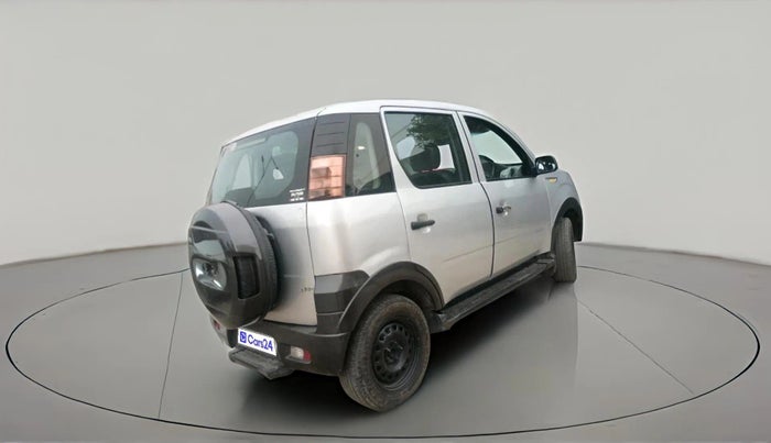 2016 Mahindra NUVOSPORT N4 PLUS, Diesel, Manual, 1,23,937 km, exterior