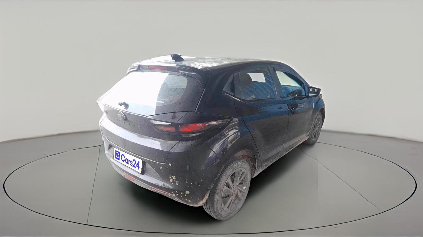 2024 Tata ALTROZ XZ Plus (S) Dark Edition, Petrol, Manual, 42,592 km, exterior