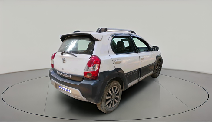 2014 Toyota Etios CROSS 1.4 VD, Diesel, Manual, 2,23,009 km, exterior
