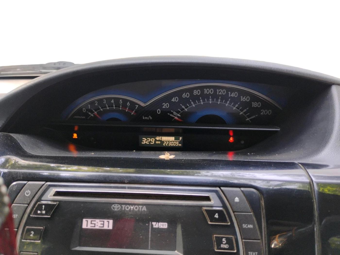 2014 Toyota Etios CROSS 1.4 VD, Diesel, Manual, 2,23,009 km, interior