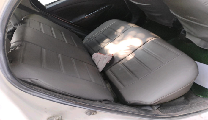 2014 Toyota Etios CROSS 1.4 VD, Diesel, Manual, 2,23,009 km, interior