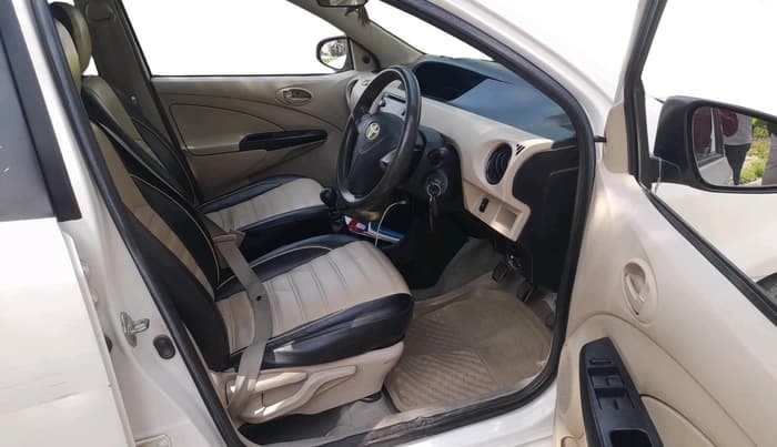 2017 Toyota Etios GD, Diesel, Manual, 2,51,570 km, interior