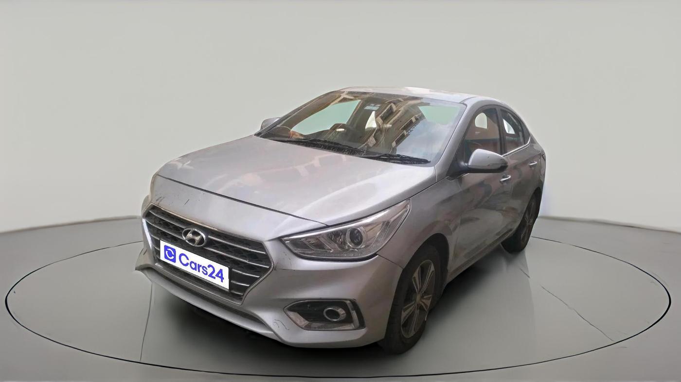 2018 Hyundai Verna 1.6 CRDI SX, Diesel, Manual, 72,180 km, exterior