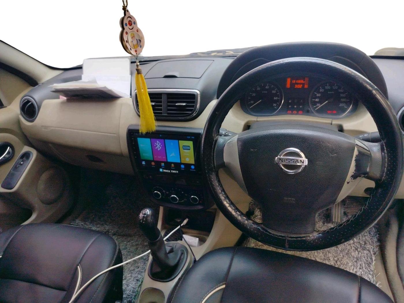 2014 Nissan Terrano XL D PLUS, Diesel, Manual, 1,36,101 km, interior