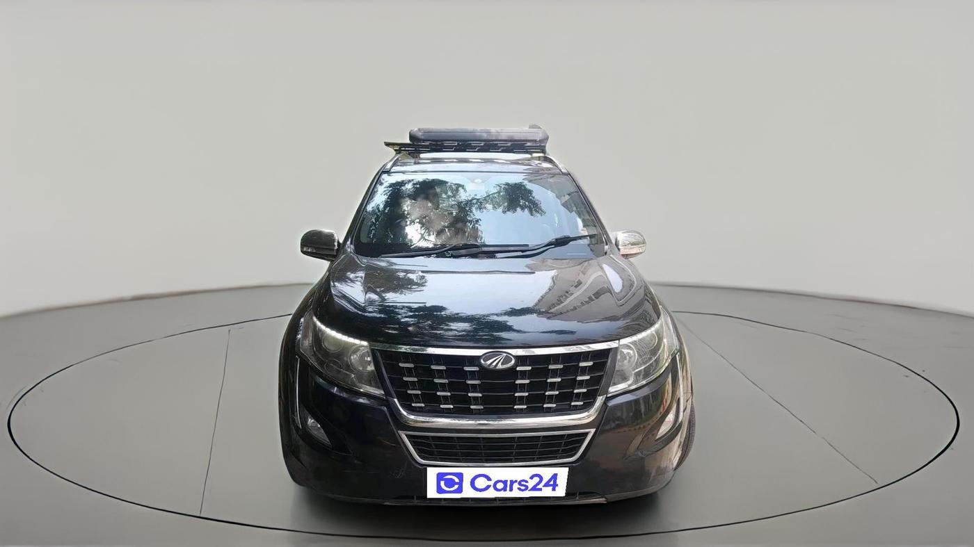 2018 Mahindra XUV500 W11 AT, Diesel, Automatic, 1,21,127 km, exterior