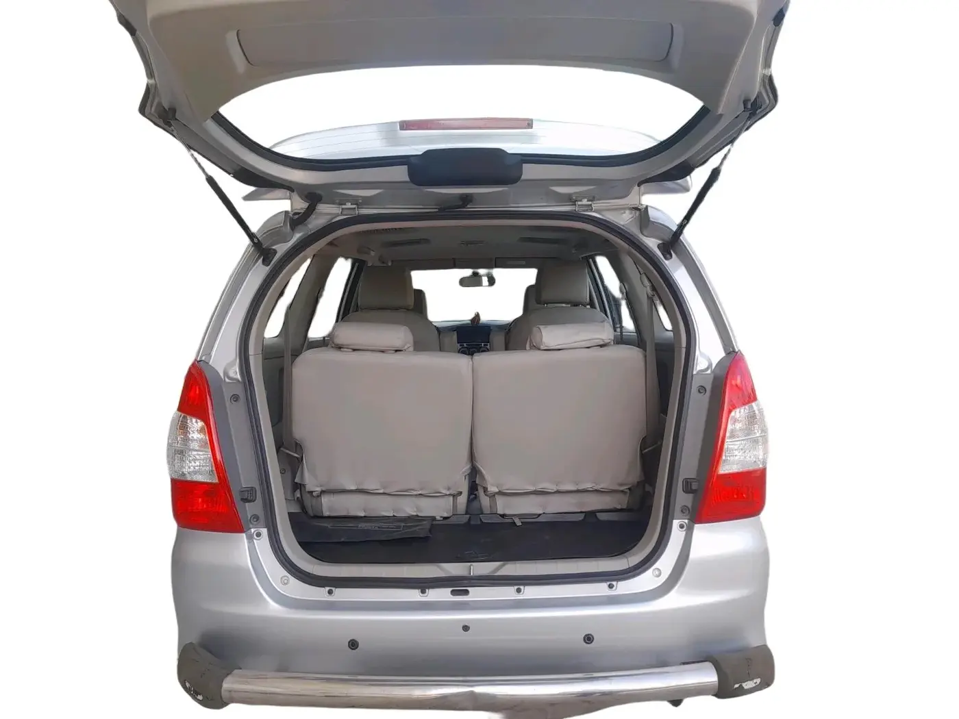 2014 Toyota Innova 2.5 GX 7 STR, Diesel, Manual, 78,087 km, exterior