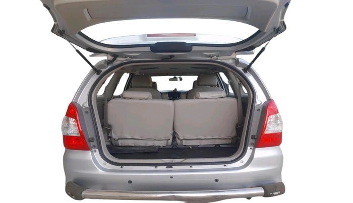 2014 Toyota Innova 2.5 GX 7 STR, Diesel, Manual, 78,087 km, exterior