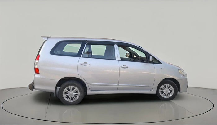2014 Toyota Innova 2.5 GX 7 STR, Diesel, Manual, 78,087 km, exterior