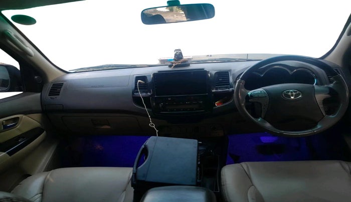 2012 Toyota Fortuner 3.0 4X2 AT, Diesel, Automatic, 2,17,783 km, interior