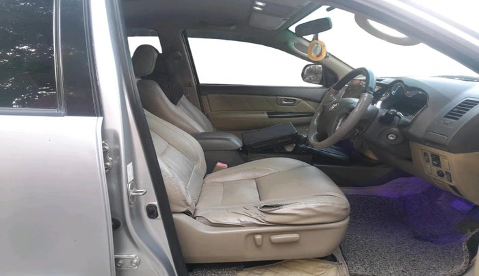 2012 Toyota Fortuner 3.0 4X2 AT, Diesel, Automatic, 2,17,783 km, interior