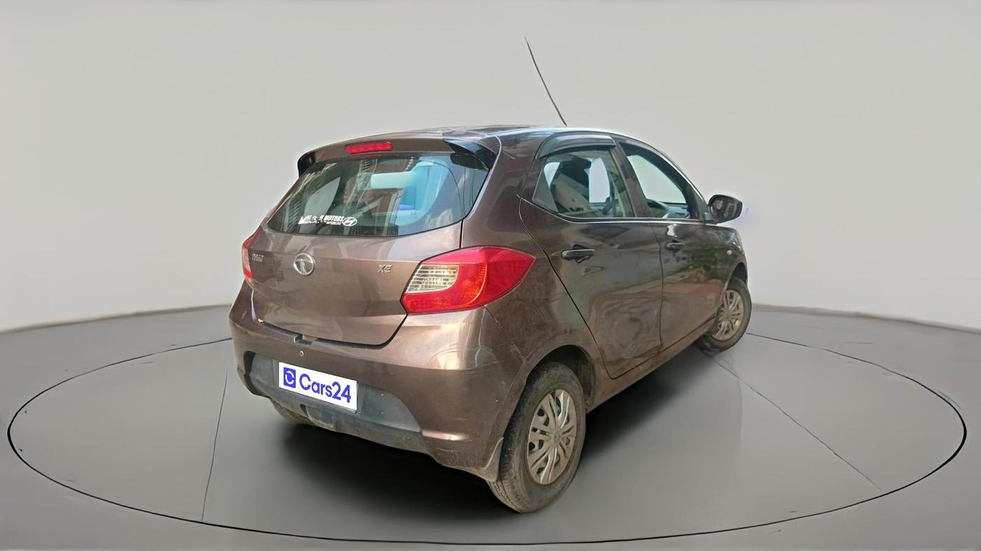 2018 Tata Tiago XE PETROL, Petrol, Manual, 32,024 km, exterior