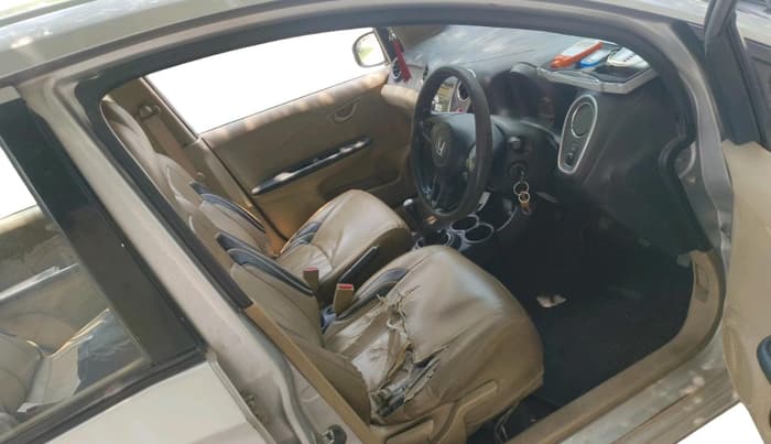 2014 Honda Mobilio 1.5L I-DTEC S, Diesel, Manual, 72,030 km, interior