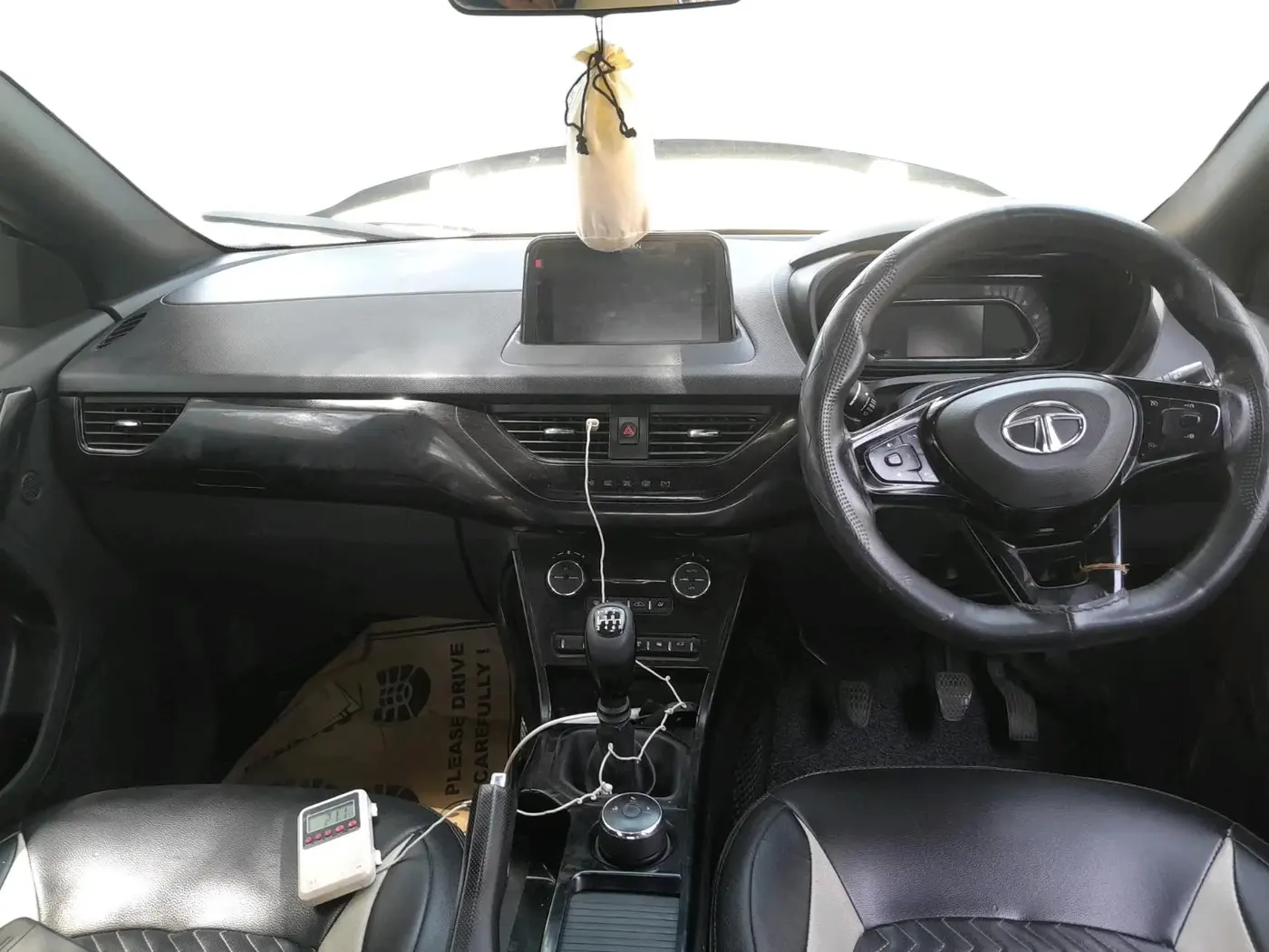 2022 Tata NEXON XZ PLUS (O) DIESEL DARK EDITION, Diesel, Manual, 1,26,821 km, interior