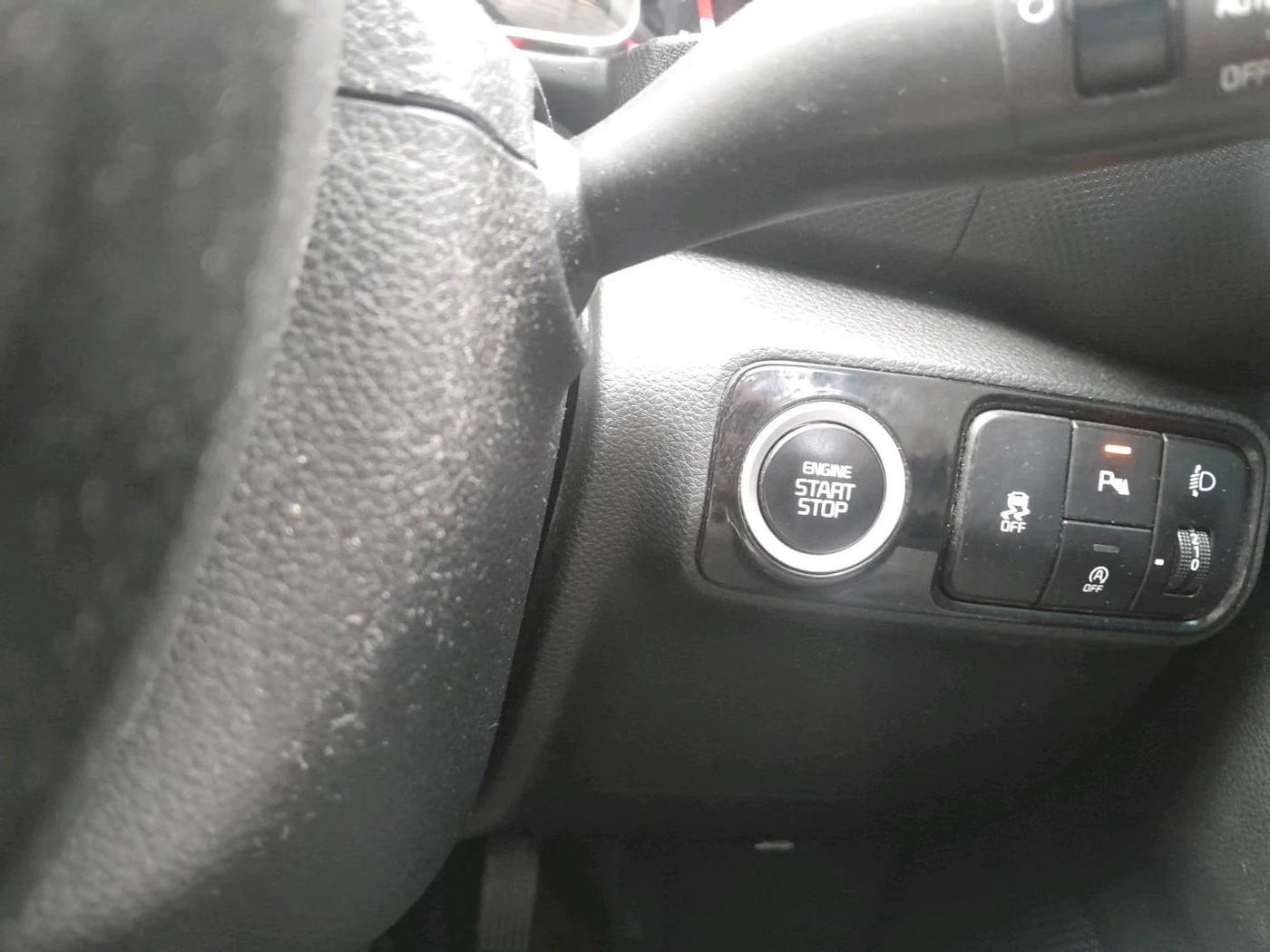 2024 KIA SONET HTK PLUS 1.2 PETROL MT, Petrol, Manual, 38,868 km, interior