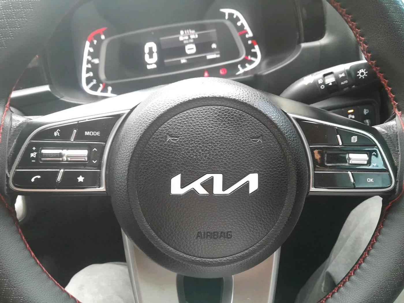 2024 KIA SONET HTK PLUS 1.2 PETROL MT, Petrol, Manual, 38,868 km, interior