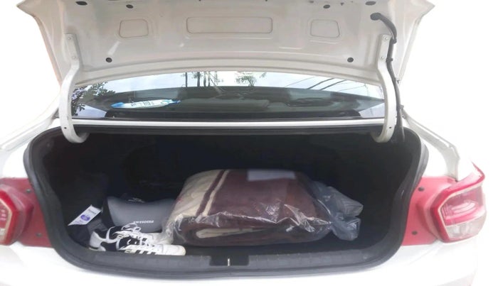 2016 Hyundai Xcent S 1.2, Petrol, Manual, 83,803 km, exterior