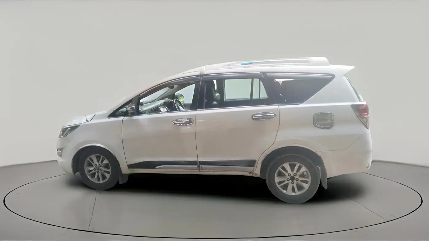 2019 Toyota Innova Crysta 2.4 G 7 STR, Diesel, Manual, 2,48,923 km, exterior