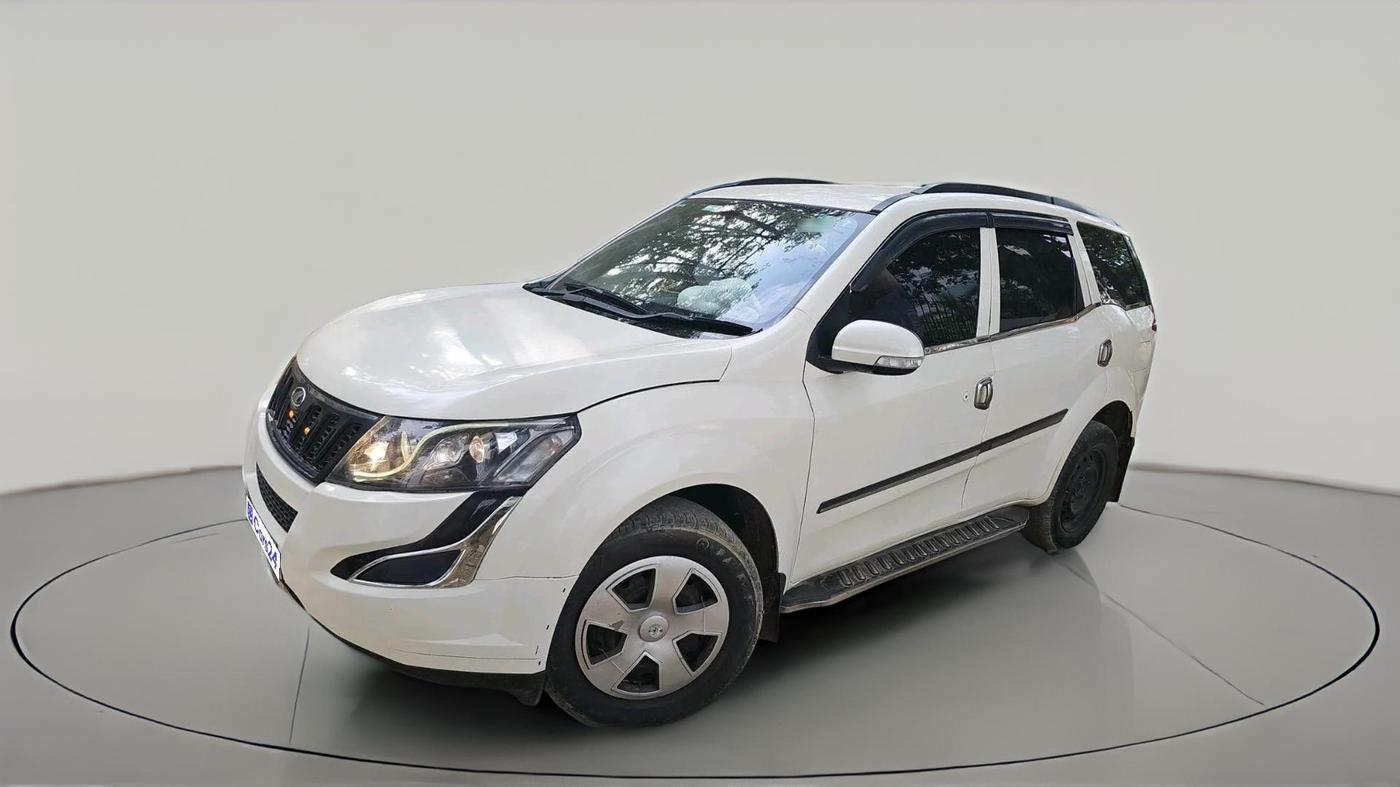 2017 Mahindra XUV500 W4 1.99, Diesel, Manual, 1,17,472 km, exterior