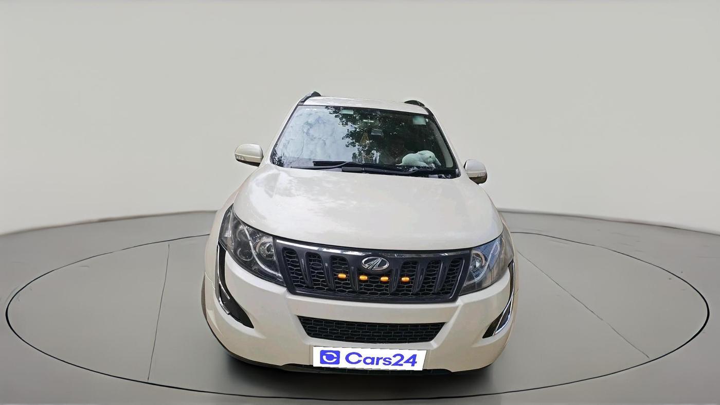 2017 Mahindra XUV500 W4 1.99, Diesel, Manual, 1,17,472 km, exterior