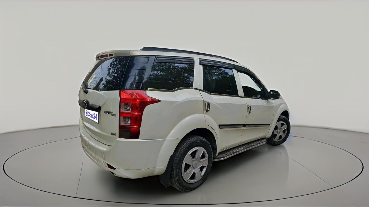 2017 Mahindra XUV500 W4 1.99, Diesel, Manual, 1,17,472 km, exterior