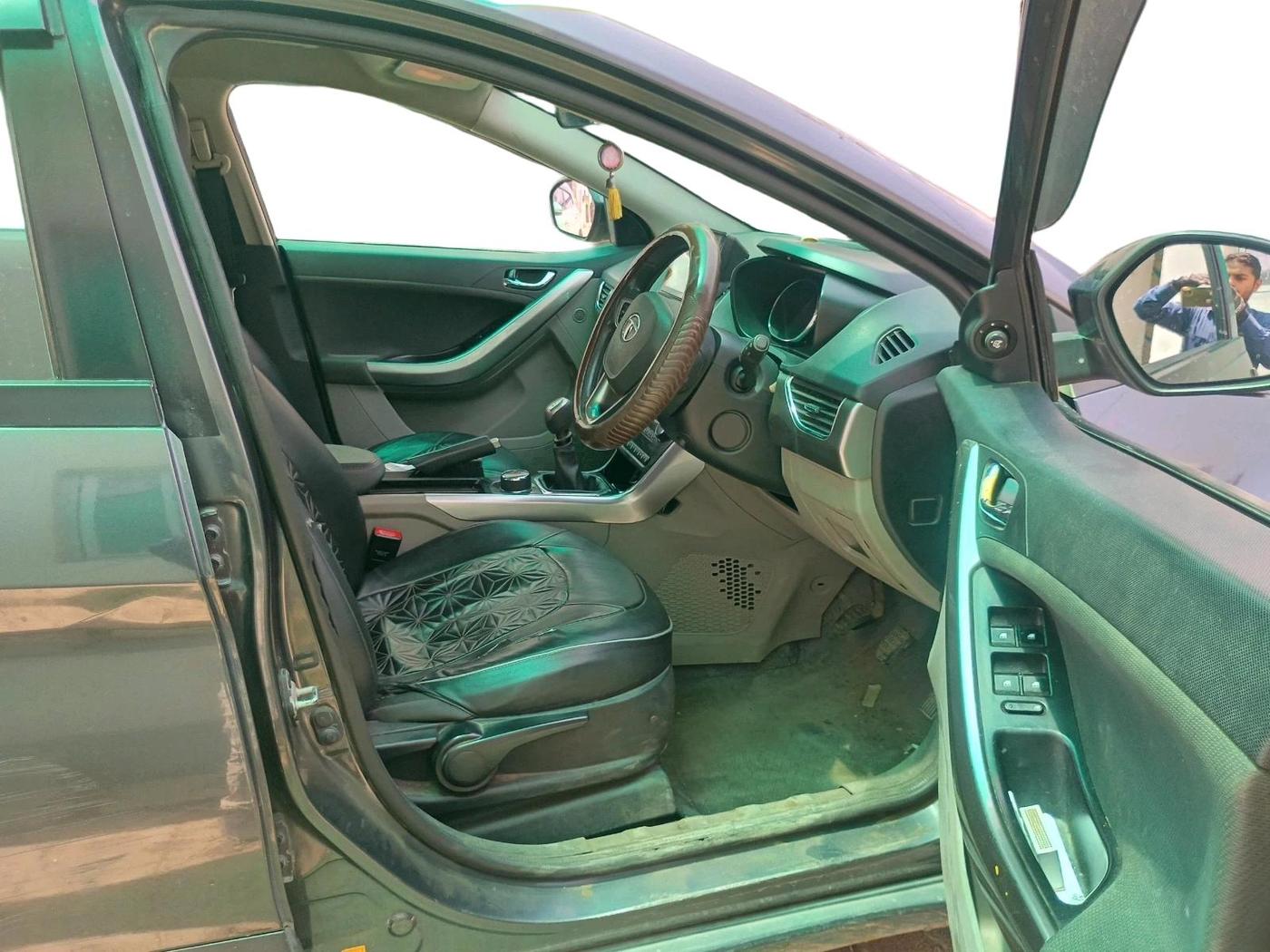 2018 Tata NEXON XZ PLUS DIESEL, Diesel, Manual, 1,18,463 km, interior