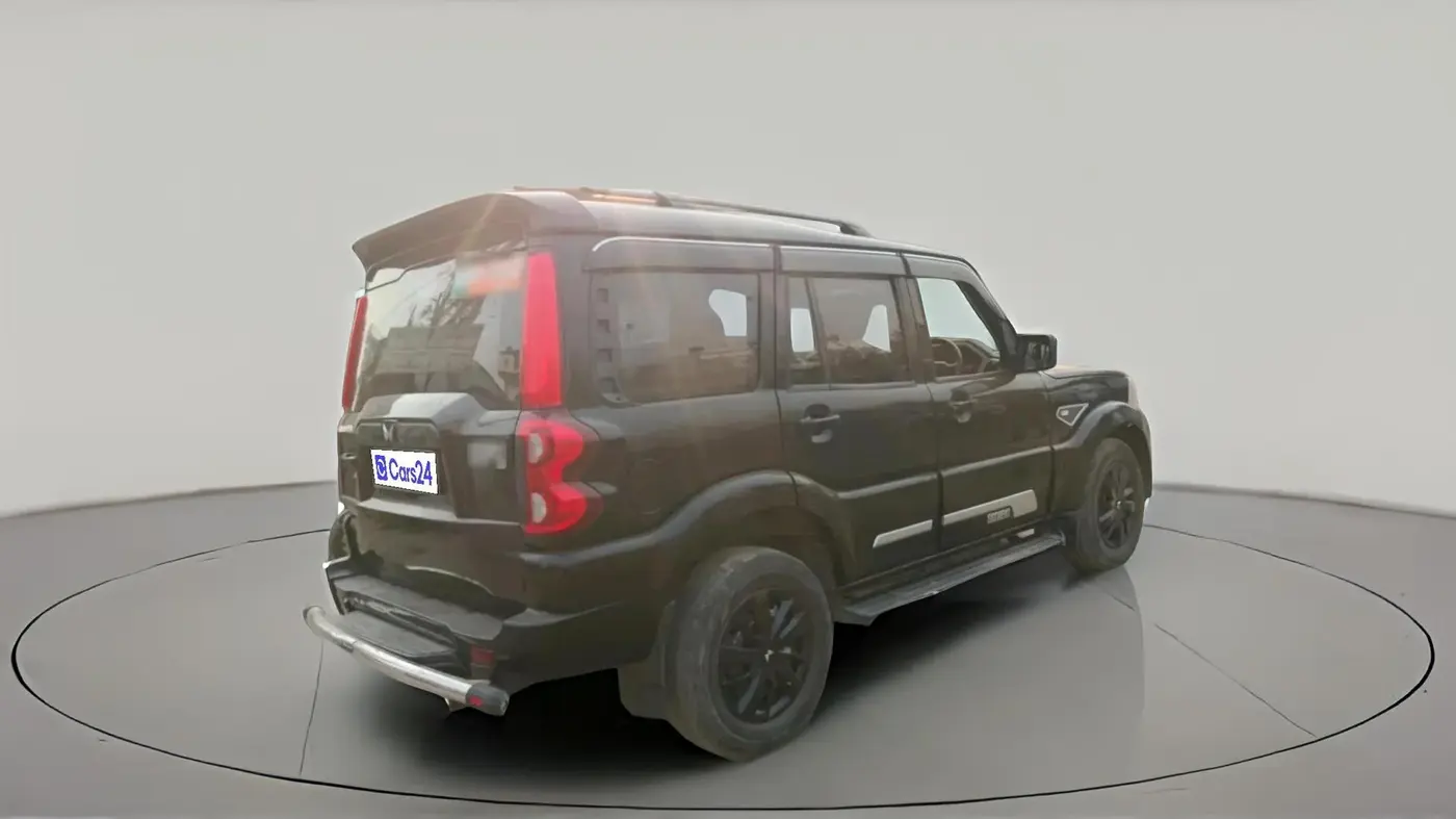 2024 Mahindra SCORPIO CLASSIC S 7STR, Diesel, Manual, 40,797 km, exterior