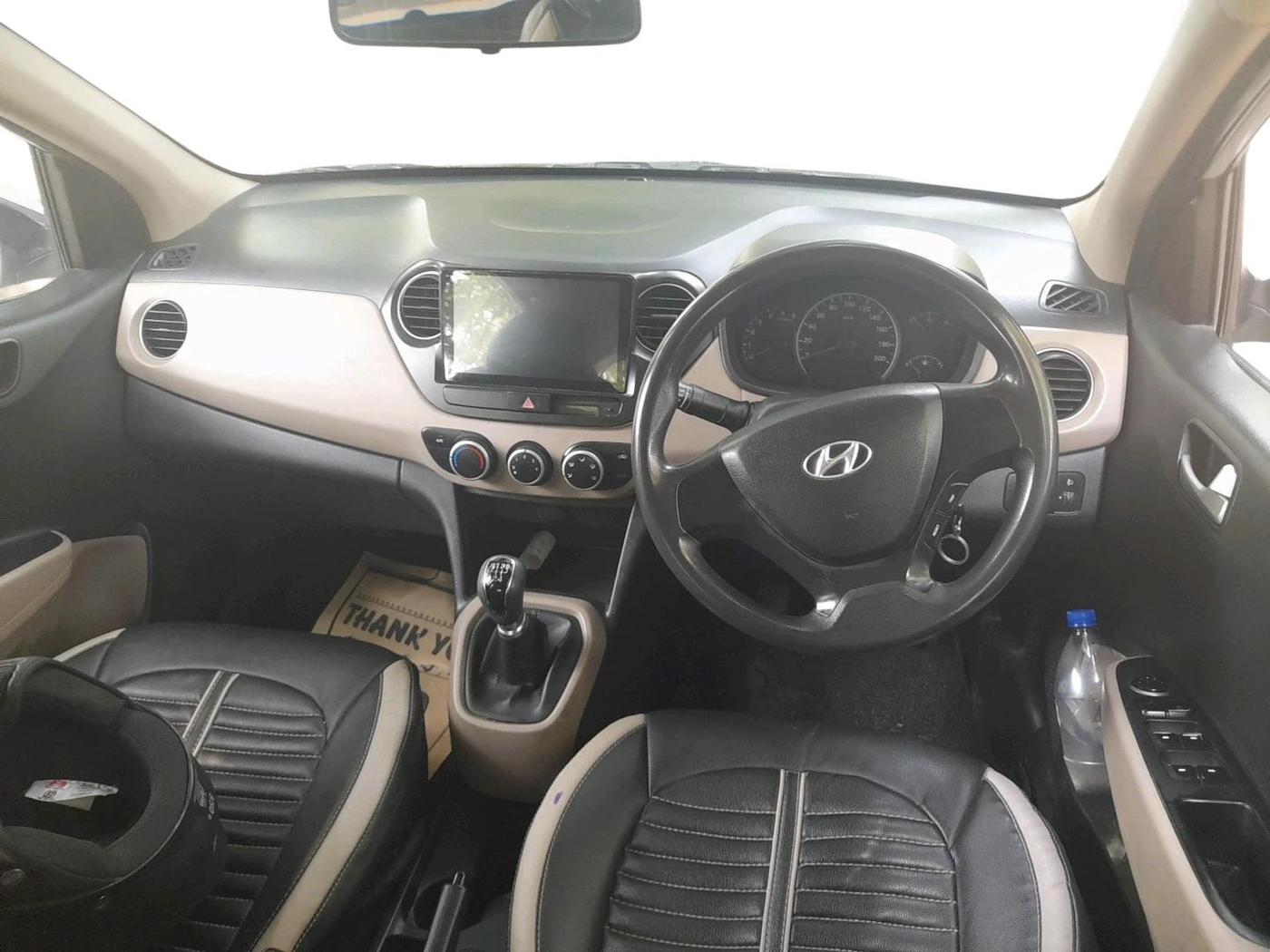 2013 Hyundai Grand i10 MAGNA 1.1 CRDI, Diesel, Manual, 1,39,664 km, interior